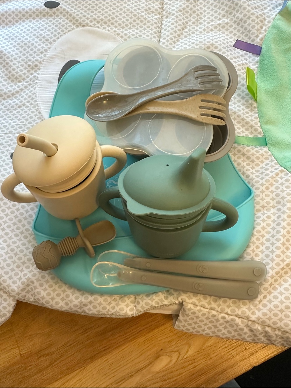 Silicone Toddler Mealtime Set - Sage & Cream turquoise grey